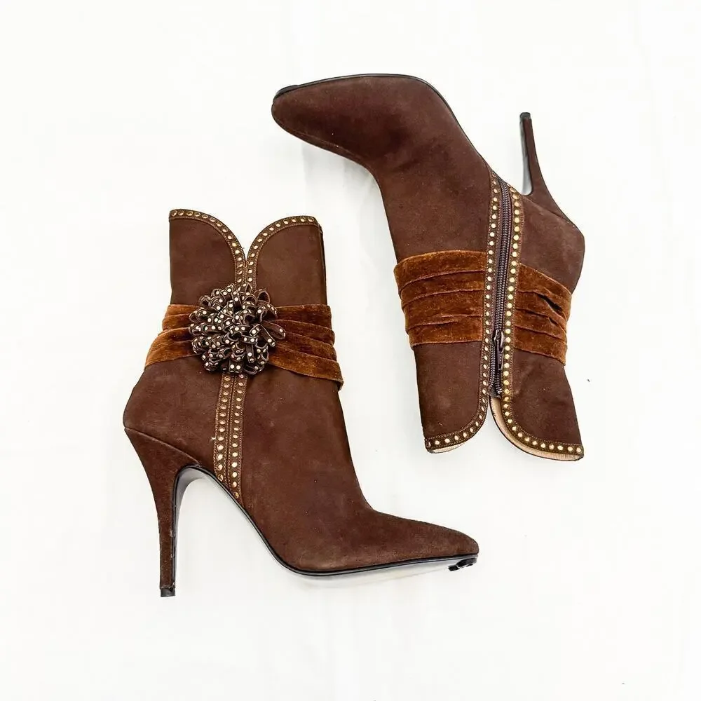 Beverly Feldman Leather Pointy Toe Booties Floral Accent Size 9.5 NWOB